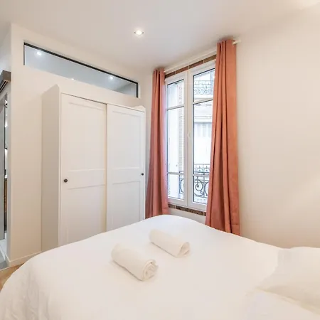 Appartement Elegant T2, Centre Paris 20 Min, Calme, Cosy, Wifi Vincennes