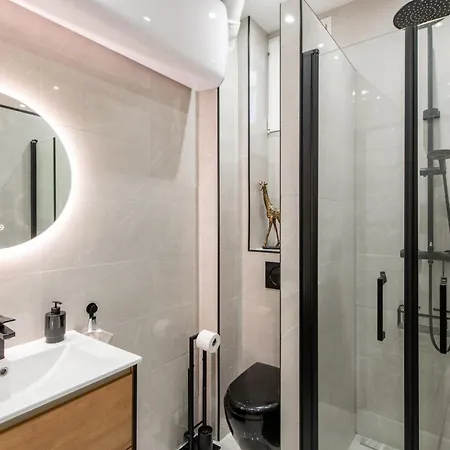 Elegant T2, Centre Paris 20 Min, Calme, Cosy, Wifi * Vincennes