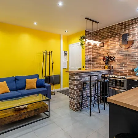 Elegant T2, Centre Paris 20 Min, Calme, Cosy, Wifi דירה *